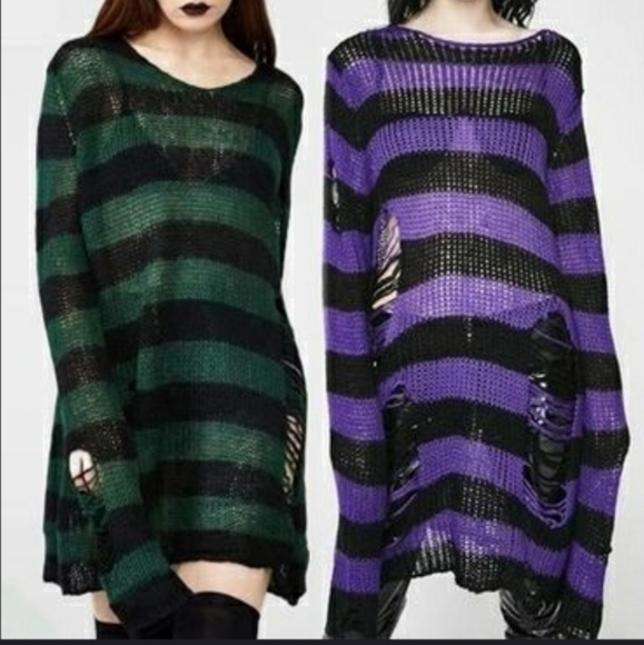 Hot Topic Sweaters - Green/black Distressed Oversize Sweater